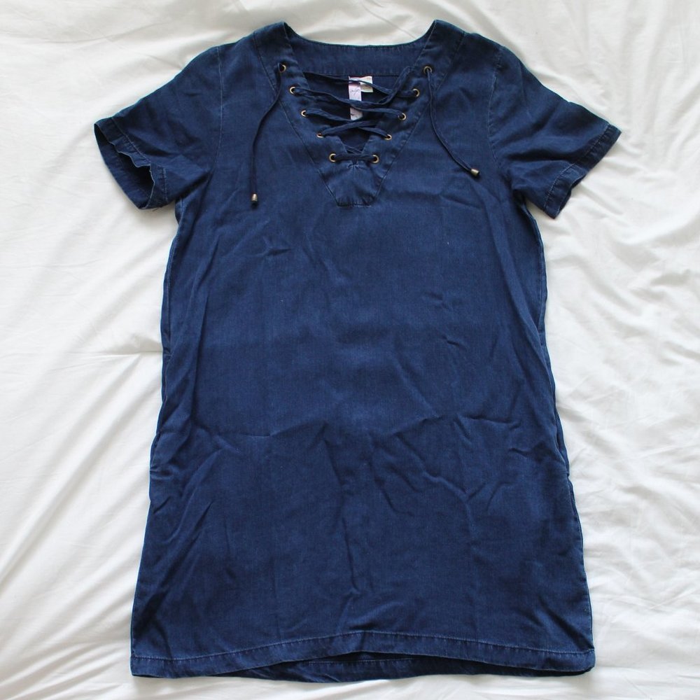 Lightweight Denim Lace-Up Dress with Pockets